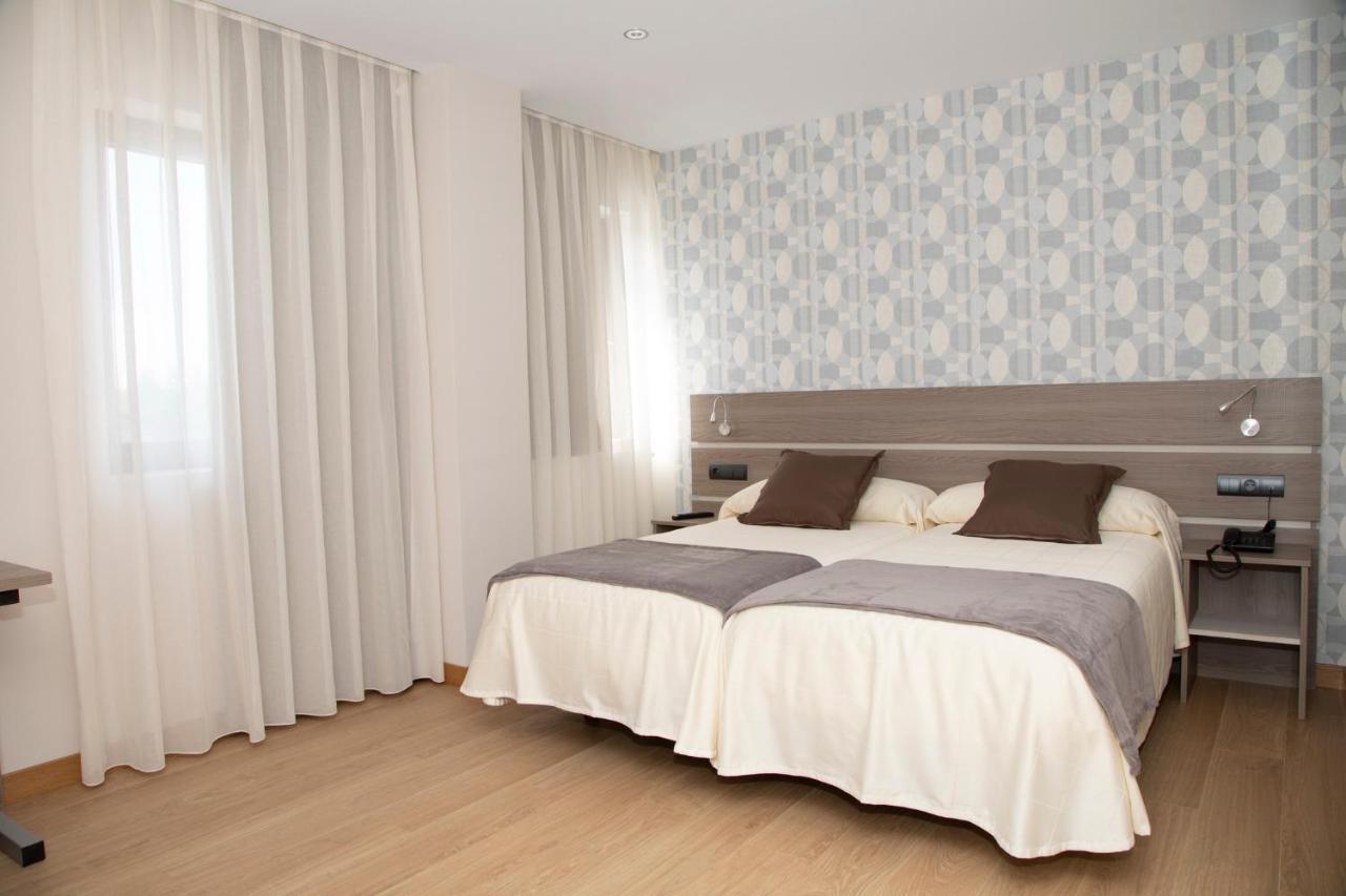 Hotel Mercedes Camargo Luaran gambar
