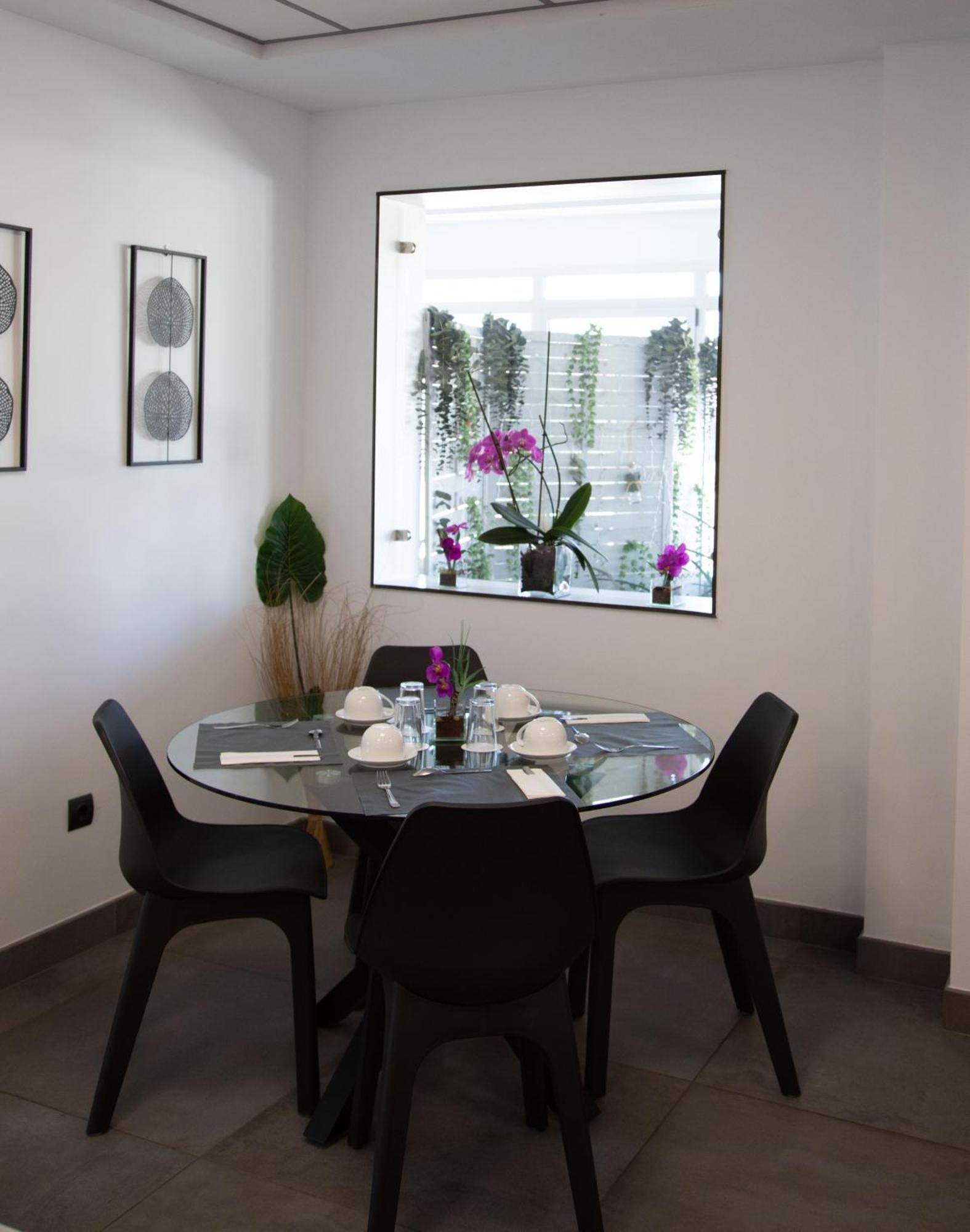 Hotel Mercedes Camargo Luaran gambar
